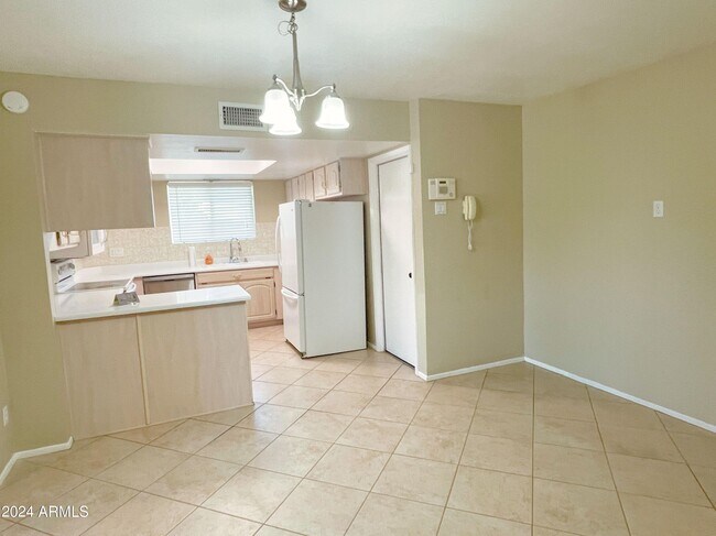 Building Photo - 3809 W Danbury Dr