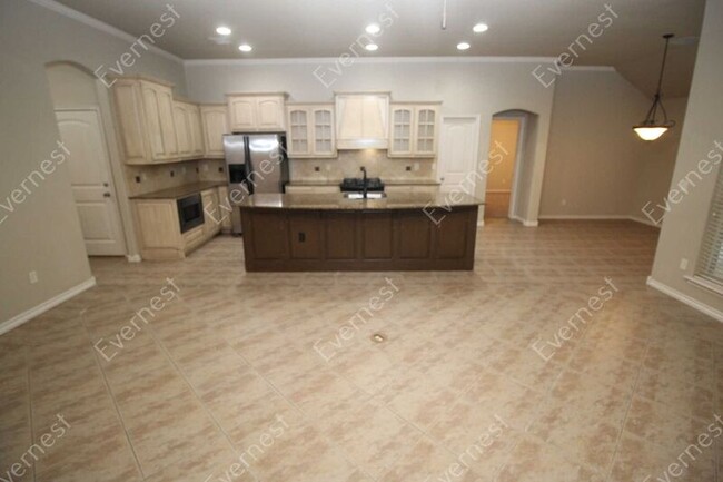 Building Photo - 8432 Spring Creek Ct