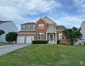 Building Photo - 105 Fredericksburg Dr