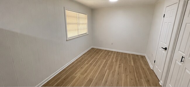 Foto del edificio - 3 Bedrooms • 2 Bathrooms • $1,275/mo