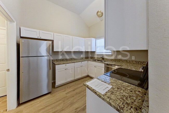 Building Photo - 11811 Asher Ln