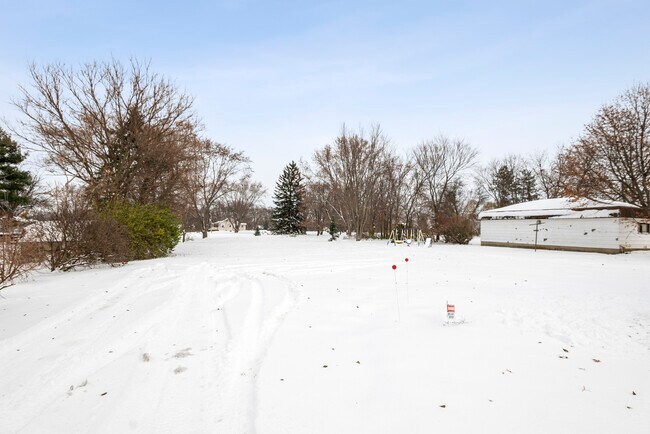 Foto del edificio - 8340 W Lincoln Hwy