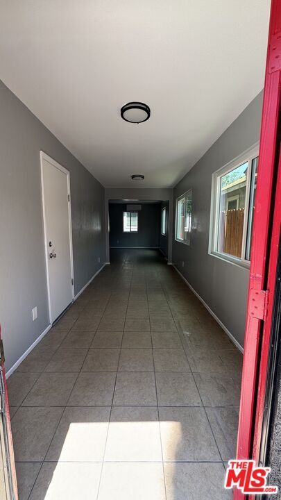 Building Photo - 1255 Velasco St