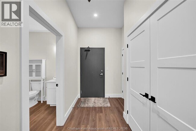 Photo du bâtiment - 12 Mill St W
