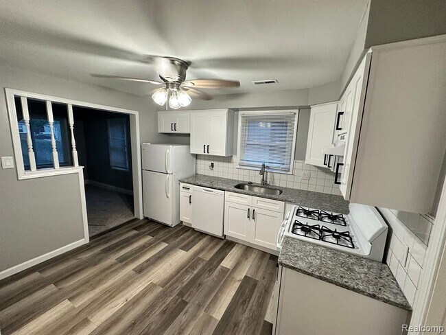 Foto del edificio - 20731 Ontaga St