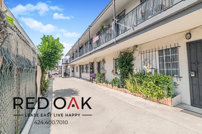 Foto del edificio - 731 E Jefferson Blvd