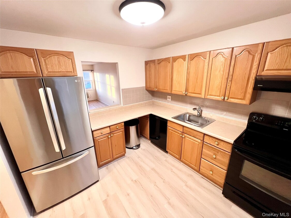 Foto principal - 130 Glenwood Ave