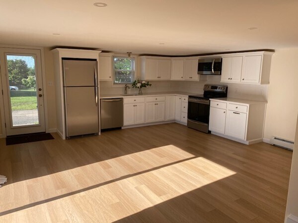 Foto del edificio - 818 Wilbur Ave