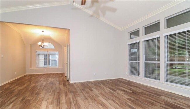 Building Photo - Mesquite Available now