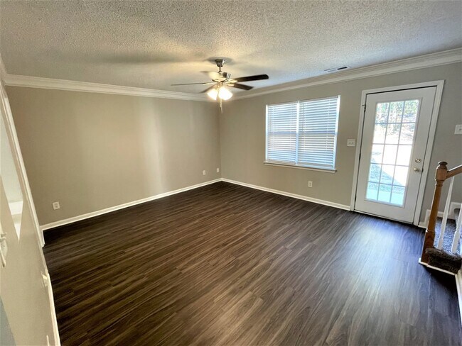 Foto del edificio - 2671 Thistle Brook Dr