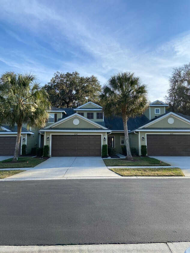 8547 Sandpiper Ridge Ave, Tampa, FL 33647 Townhome Rentals in Tampa