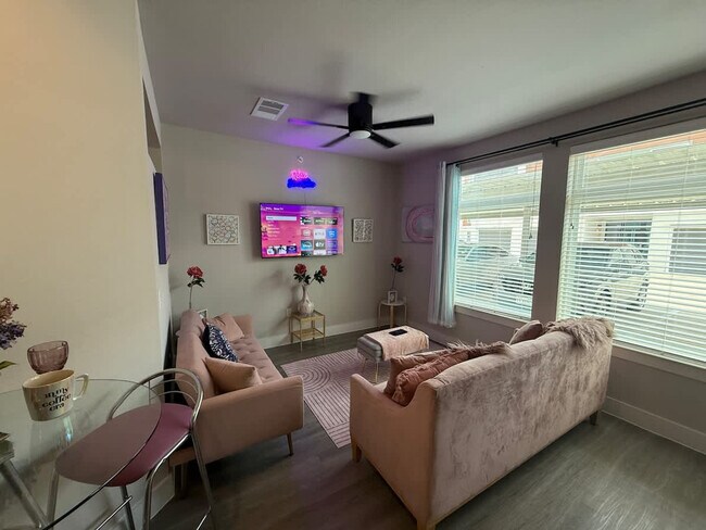 Foto del edificio - 12208 Tech Ridge Blvd