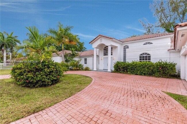 Foto del edificio - 18420 SW 77th Ct