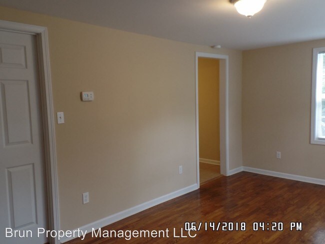 Building Photo - 1 br, 1 bath House - 1908 Maryville Pike