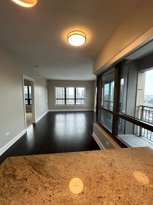 Foto del edificio - 68 W Hubbard St