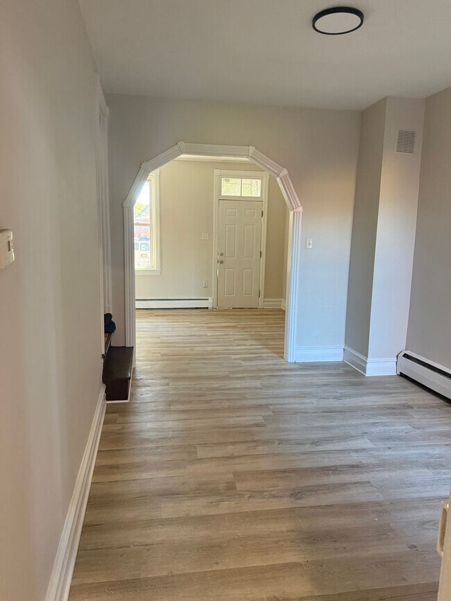 Foto del edificio - Spacious 3BR House in Columbia!