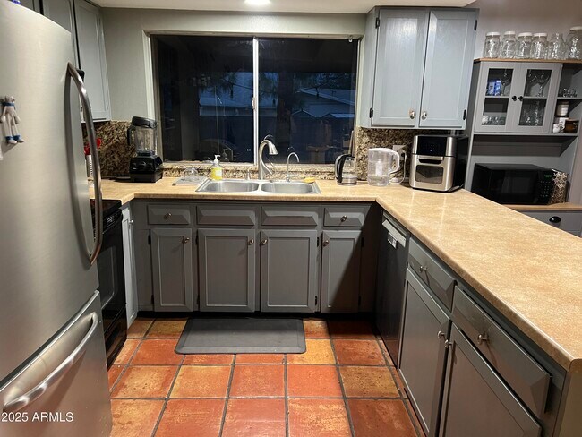 Foto del edificio - 15635 North 21st St