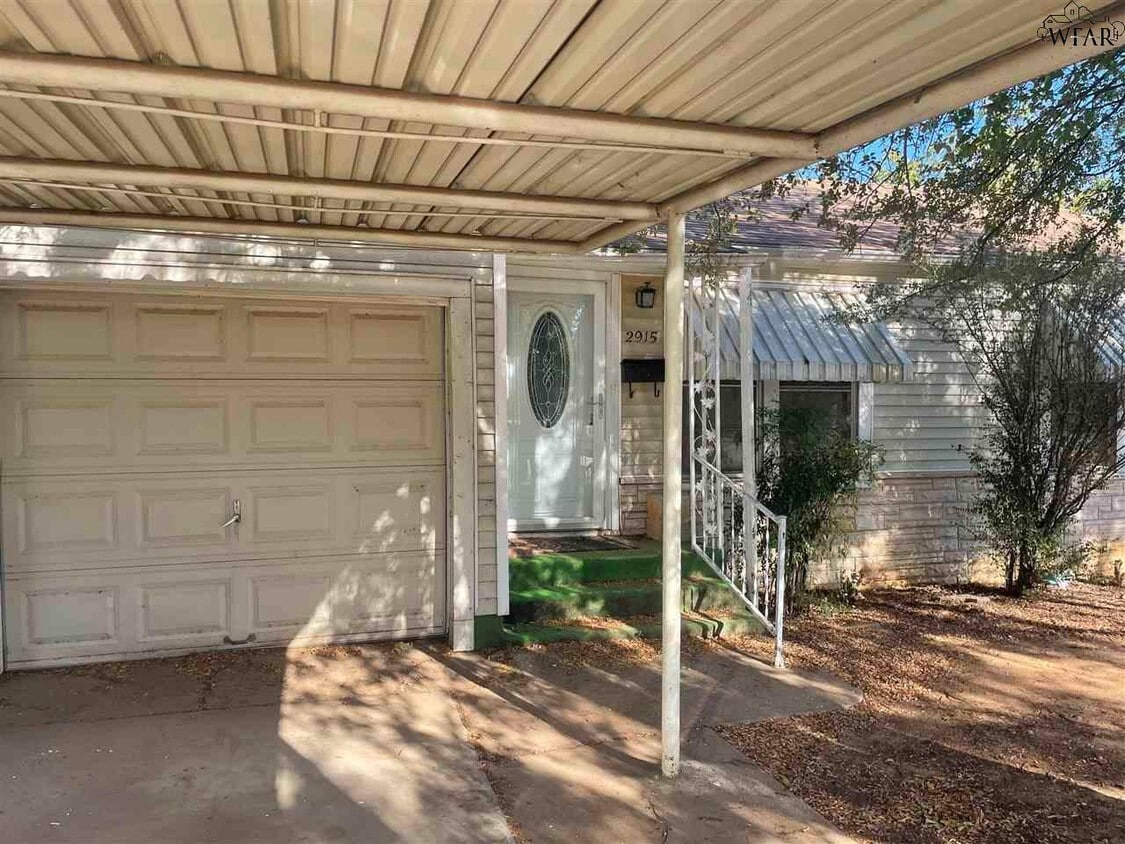 Primary Photo - 2915 Sherman Rd