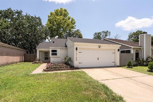 Foto del edificio - 13155 Pebblewalk Cir S