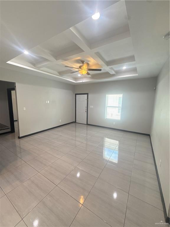 Building Photo - 809 E la Cantera Ave