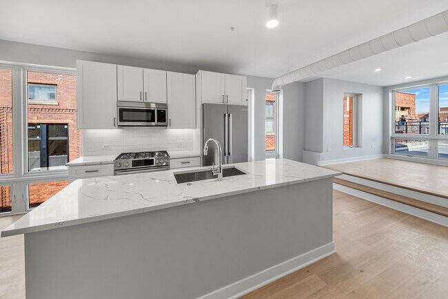 Foto del edificio - 4637 N Ashland Ave