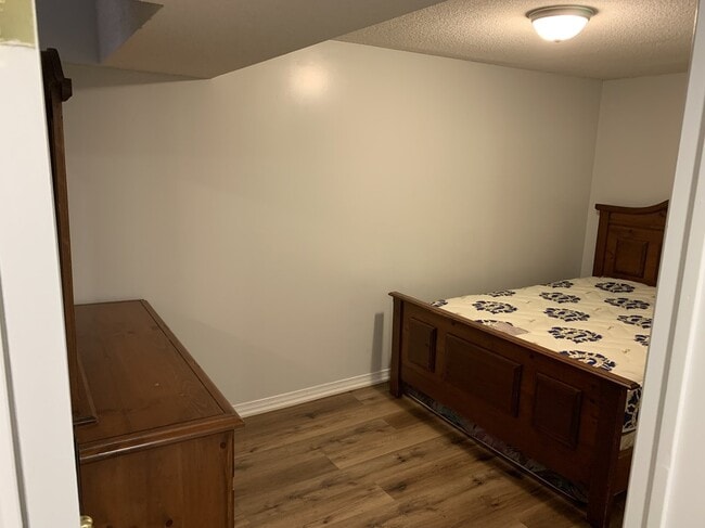 Building Photo - 356 Winfield Ter