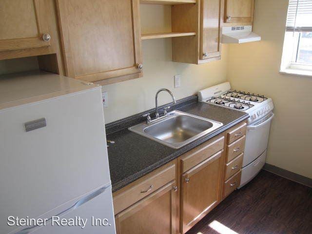 Building Photo - 1025 Findley Dr