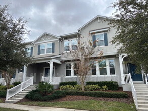 Building Photo - 8130 Red Stopper Ln