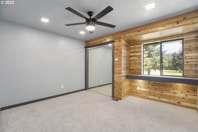 Building Photo - 20647 NW Lapine Way