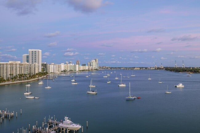 Foto del edificio - 9 Island Ave
