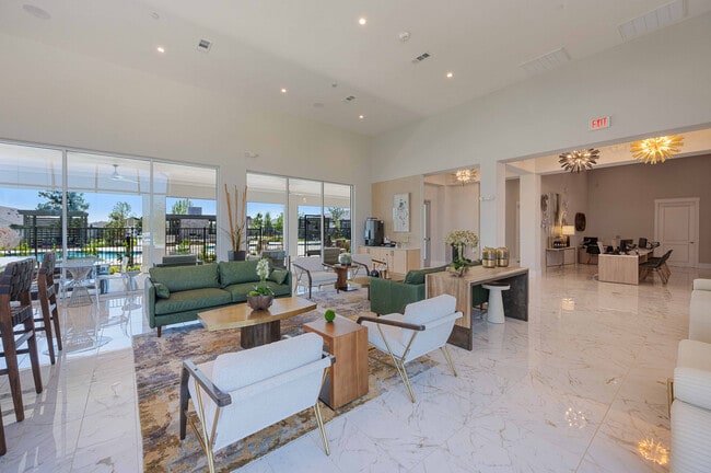 Building Photo - Mansions at Oak Point