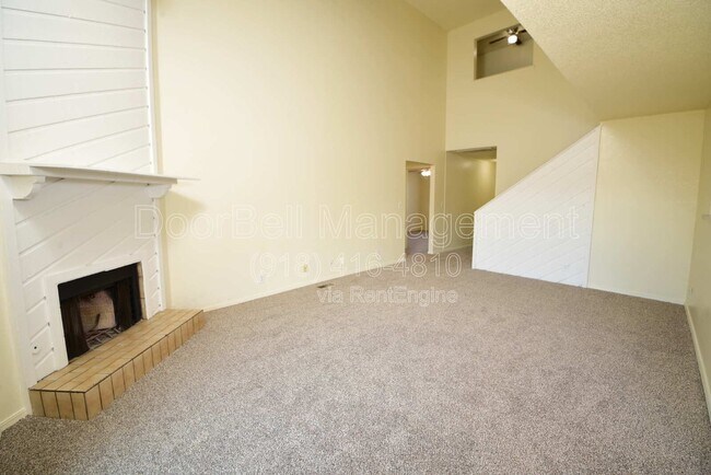 Foto del edificio - 1514 E 73rd Pl