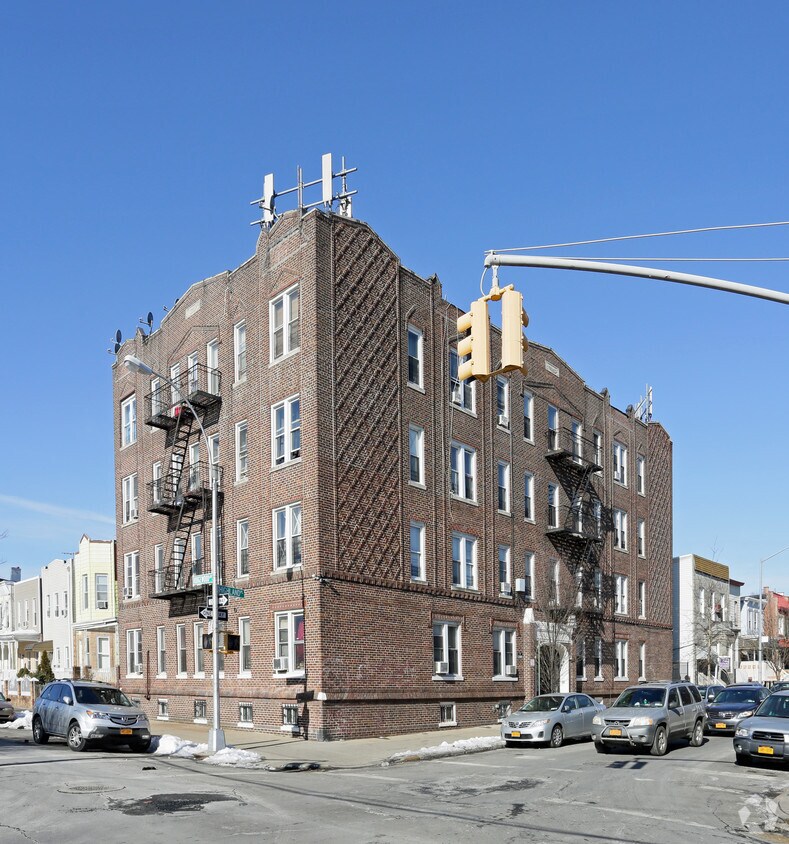 Primary Photo - 78 Highland Blvd