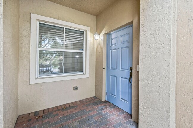 Building Photo - 2912 Hidden Hills Rd