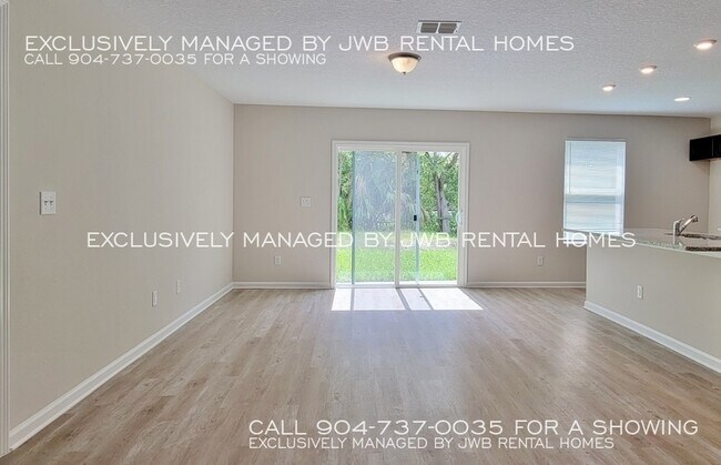 Building Photo - 4221 Victor St