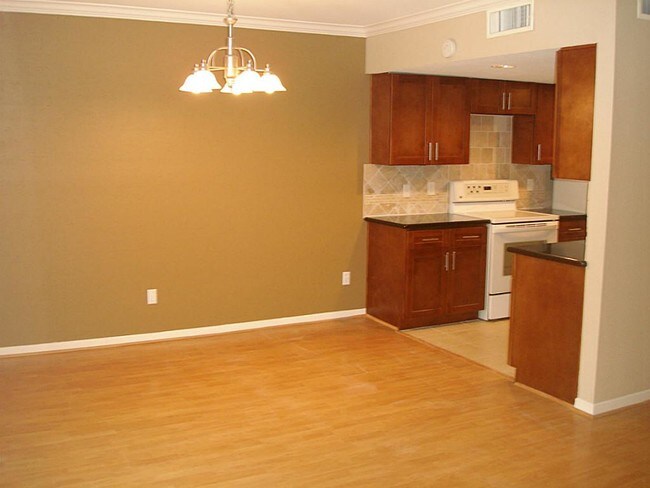 Foto del edificio - 924 Memorial Village Dr