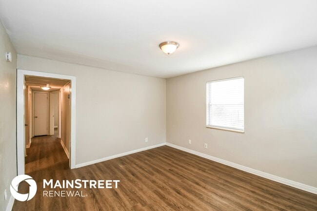 Building Photo - 6418 Ballejo Ct N