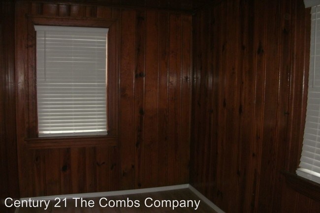 Building Photo - 3 br, 1.5 bath House - 1112 Western Avenue