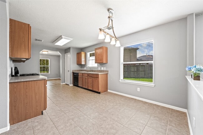 Building Photo - 5023 Jasmine Meadows Ln
