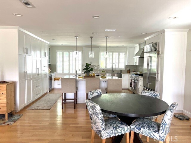 Foto del edificio - 23102 Greenwood Ave