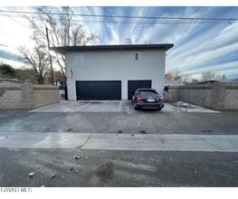 Building Photo - 45146 Elm Ave