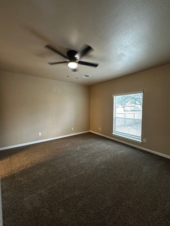 Building Photo - Spacious 5-Bedroom with Elegant Upgrades & Expansive Backyard in Trophy Ridge Subdivision