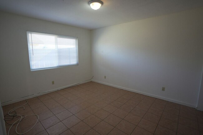 Building Photo - 21355 Bear Valley Rd