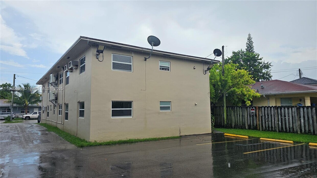 Foto del edificio - 1793 NW 18th Terrace