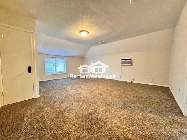 Building Photo - 212 N 13th St