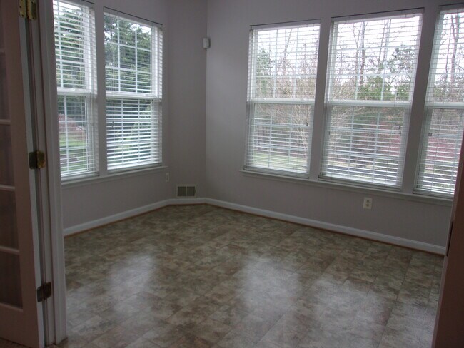 Sun Room - 17397 Four Seasons Dr