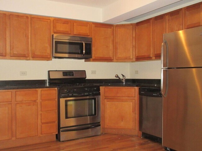 Building Photo - Residences At Ridge (6424)