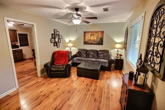 Foto del edificio - 483 Grace Cove