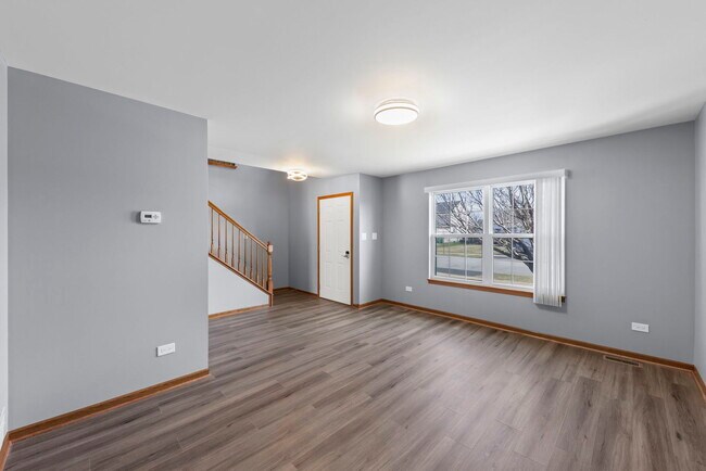 Foto del edificio - 905 Thorn Creek Dr