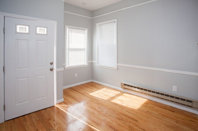 Building Photo - 181 Rindge Ave